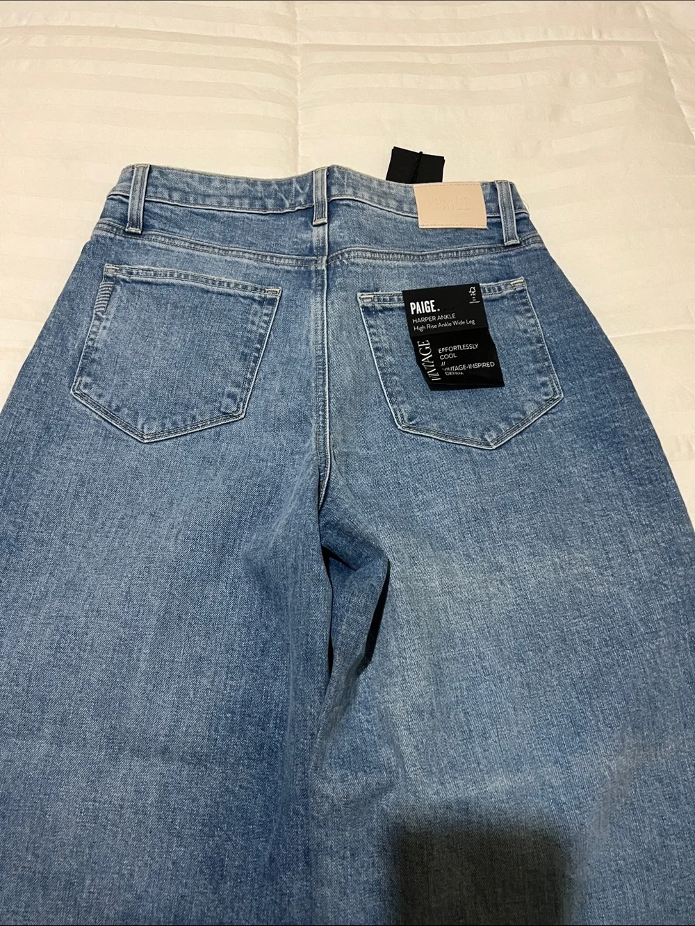 PAIGE Harper Wide-Leg Jeans in Medium Blue - Picture 7 of 17